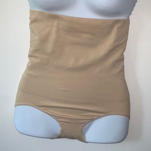 ,Maidenform Tummy Control Shapewear Panties.